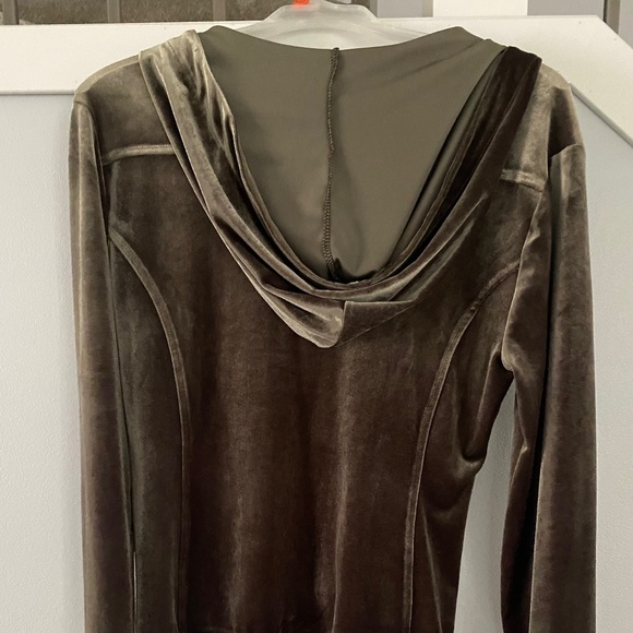 Bcbg top - Picture 4 of 4